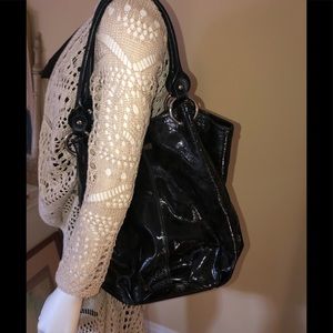 PuntoTres patent bag- dark grey